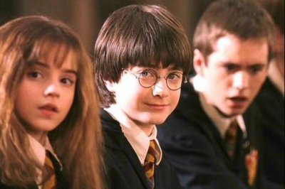 伏地魔為什么不殺納威,伏地魔知道自己有女兒嗎