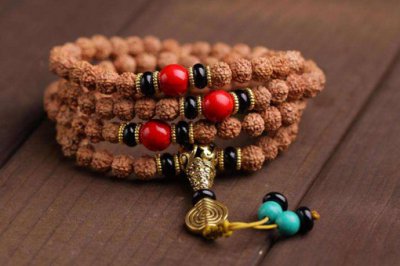 金剛菩提子佛珠手串多少顆，金剛菩提手串一般穿多少顆