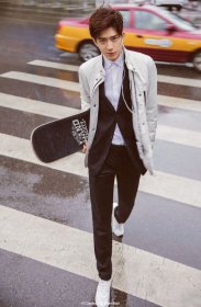 井柏然的靠山是誰黑歷史被扒