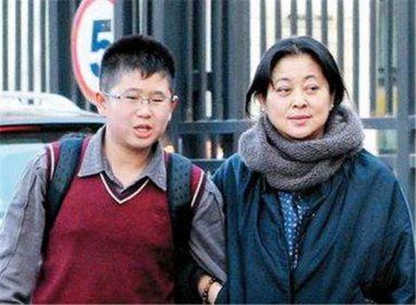 倪萍兒子太厲害