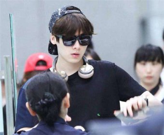 關(guān)曉彤表白李易峰遭拒是怎么回事