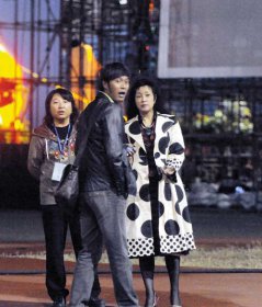 劉曉慶坐牢得罪誰進(jìn)監(jiān)獄