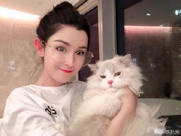 哈妮克孜怎么上的醫(yī)院蠟燭是什么梗天涯