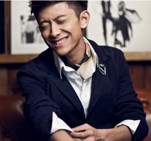 張一山個人資料及圖片身世揭秘