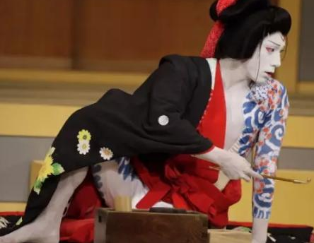 歌舞伎面譜綜合癥為何漂亮,外貌象化妝的花旦