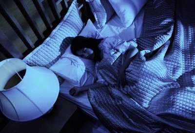 佛說經常被鬼壓床的人如何破解，專心念佛菩薩名號