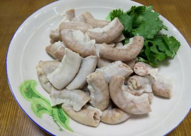 粉腸里面的粉是不是屎，黃黃的是什么，要洗掉嗎