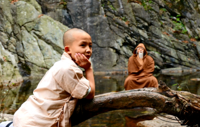 小和尚念經(jīng)的歇后語(yǔ)是什么 下一句有口無(wú)心是什么意思