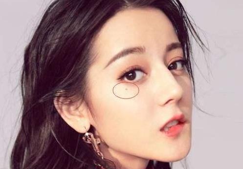 胸口有紅痣前世今生是神仙 夫妻痣長在哪