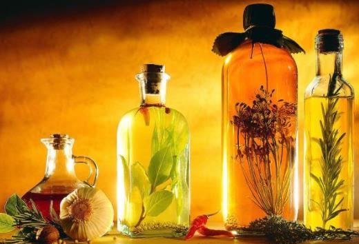 藥酒是在哪個(gè)朝代之后出現(xiàn)，唐宋是藥酒釀造鼎盛時(shí)期