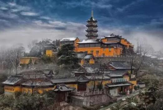 情侶雞鳴寺分手傳言，情侶去了必分手