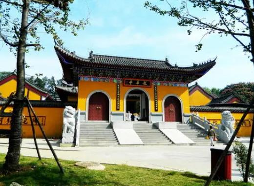 龍華寺求什么最靈,普門殿求姻緣很靈驗