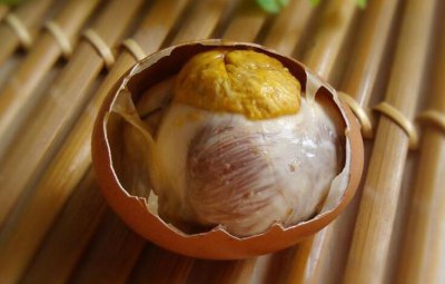 毛蛋煮多長時間就熟了,放到沸水里煮十五分鐘就熟了