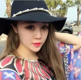 初瑞雪真名叫什么，真名叫張曉玲