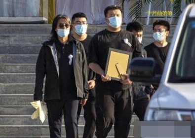 于月仙老公和林生斌有什么關(guān)系?合影照片暴光是認(rèn)識嗎