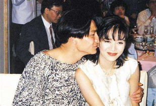 梅艷芳什么原因怎么走的？2003年12月30日因?qū)m頸癌去世