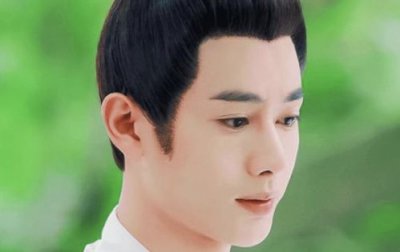 王寬鼻子怎么了