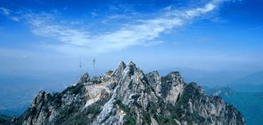 河南老君山在什么地方？