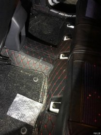 奇瑞瑞虎3后排座椅怎么放下