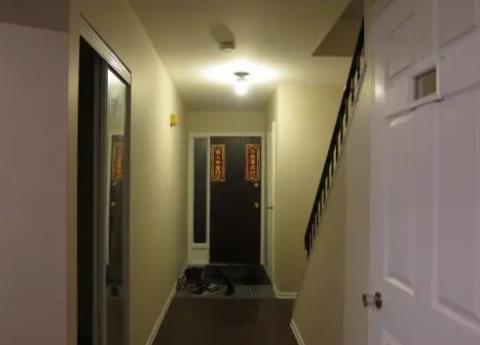 搬家誰第一個進門順序，按輩分進（當家的先走)