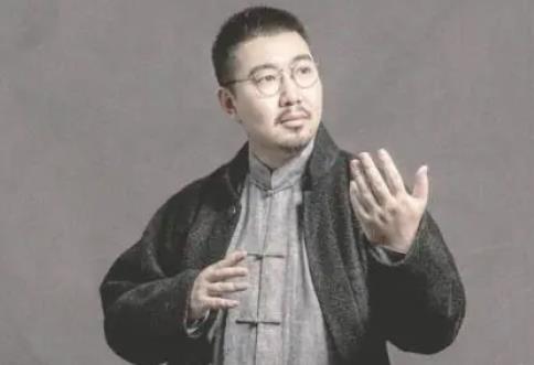 南派三叔坐牢了嘛，是網友的調侃（僅被約談）