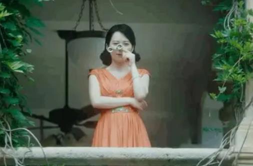 第一爐香講的什么故事,窮學生投奔姑媽(表達了女性的貪婪)