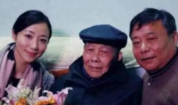 韓雪的爺爺和外公是哪個將軍,家世強大是真(傳言不實)