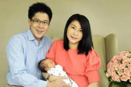 郭晶晶一胎為什么選擇鬼節生，為了旺父（耗資巨大聘請風水師）