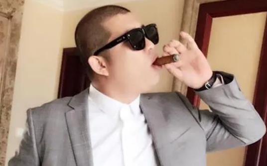 二驢死了是真的假的，本人沒死.只是被快手平臺封了