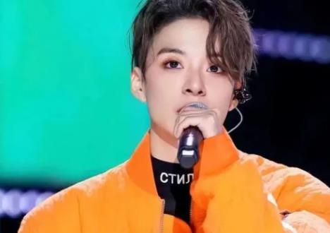 劉逸云是男的還是女的，中性妝容讓人誤認為是男生