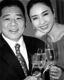 馬廷強結過幾次婚,只和黎姿結過一次婚