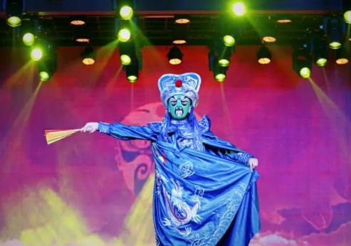 變臉是哪個劇種的絕活,川劇塑造人物的一種特技