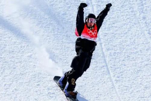 蘇翊鳴參加幾個項目,參加了冬奧會坡面障礙技巧決賽