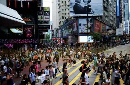 香港人口2021總?cè)藬?shù)口是多少，大約742.88萬人