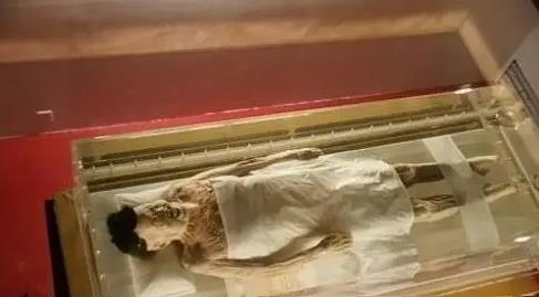 千年不腐的女尸是誰，辛追和香妃的尸體栩栩如生