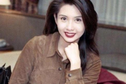 美人三分齙是什么意思，就是說很多美人都有輕微的嘴凸