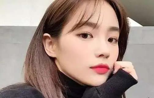 留八字劉海的禁忌,不適合方形臉和頭發的很短的人