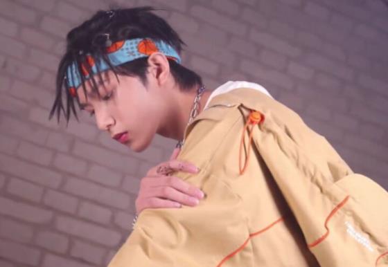 劉耀文喜歡了九年的女生是誰,純屬謠言.九年前他才7歲