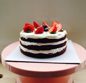 蛋糕培訓(xùn)學(xué)校學(xué)費(fèi)多少,一般學(xué)費(fèi)是幾千到一兩萬(wàn)不等