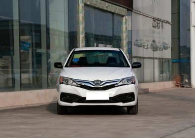 比亞迪f3新車多少錢，廠商指導價為4.49-5.08萬元一輛