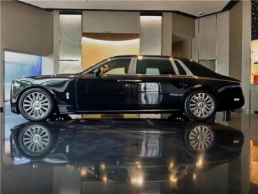 勞斯萊斯幻影多少錢，6.7T標準軸距版需要913.13萬元一輛