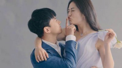 張杰謝娜什么時候離的婚是真的嗎，燒掉結婚證是為了杜絕離婚