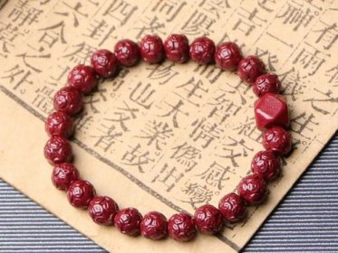 為什么說帶朱砂的女人不能碰，朱砂具備避邪擋煞的功能