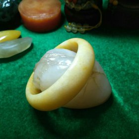 金絲玉是什么玉值錢嗎，品質高的石英巖玉極具收藏價值