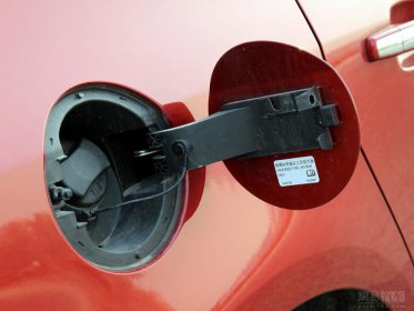 別克英朗油箱多少升，容積為44升.為什么那么小