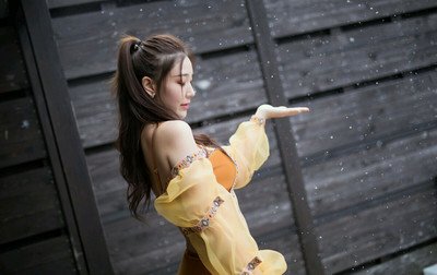 你是我的神是什么梗,出自13屆快樂男聲的抓馬場面