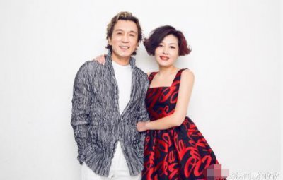 哈文和誰(shuí)結(jié)婚了，和李詠結(jié)婚了為什么不回國(guó)