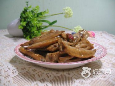 仚屳氽汆什么意思,沸水下料.水開即成的一種烹調方法