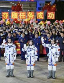 王亞平神舟十三號什么時候返回,已于2022年4月16日返回