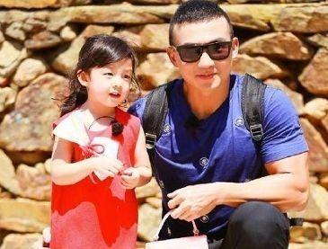 為什么劉畊宏突然爆火，有一大群劉畊宏女孩的跟隨者